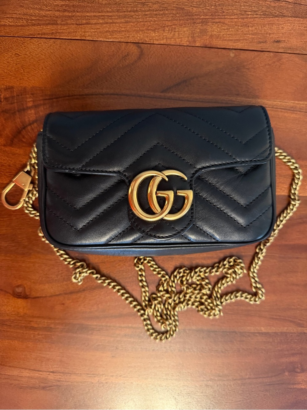 Gucci GG Marmont mini shoulder bag